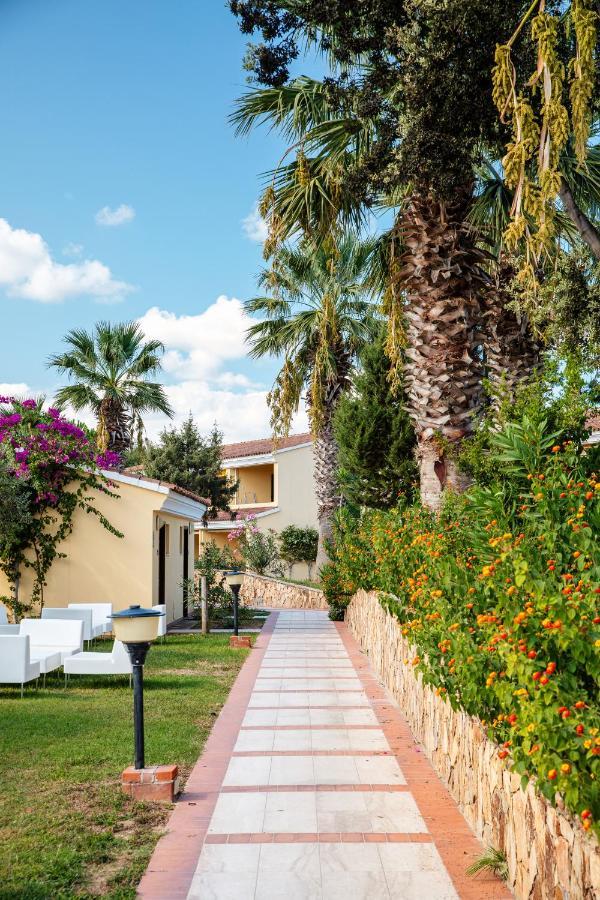 Tirreno Resort Cala Liberotto Exteriör bild