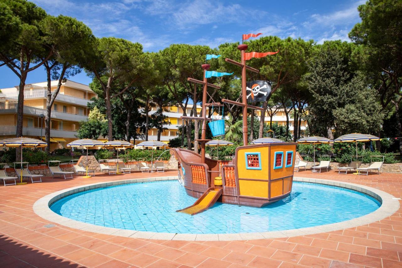 Tirreno Resort Cala Liberotto Exteriör bild