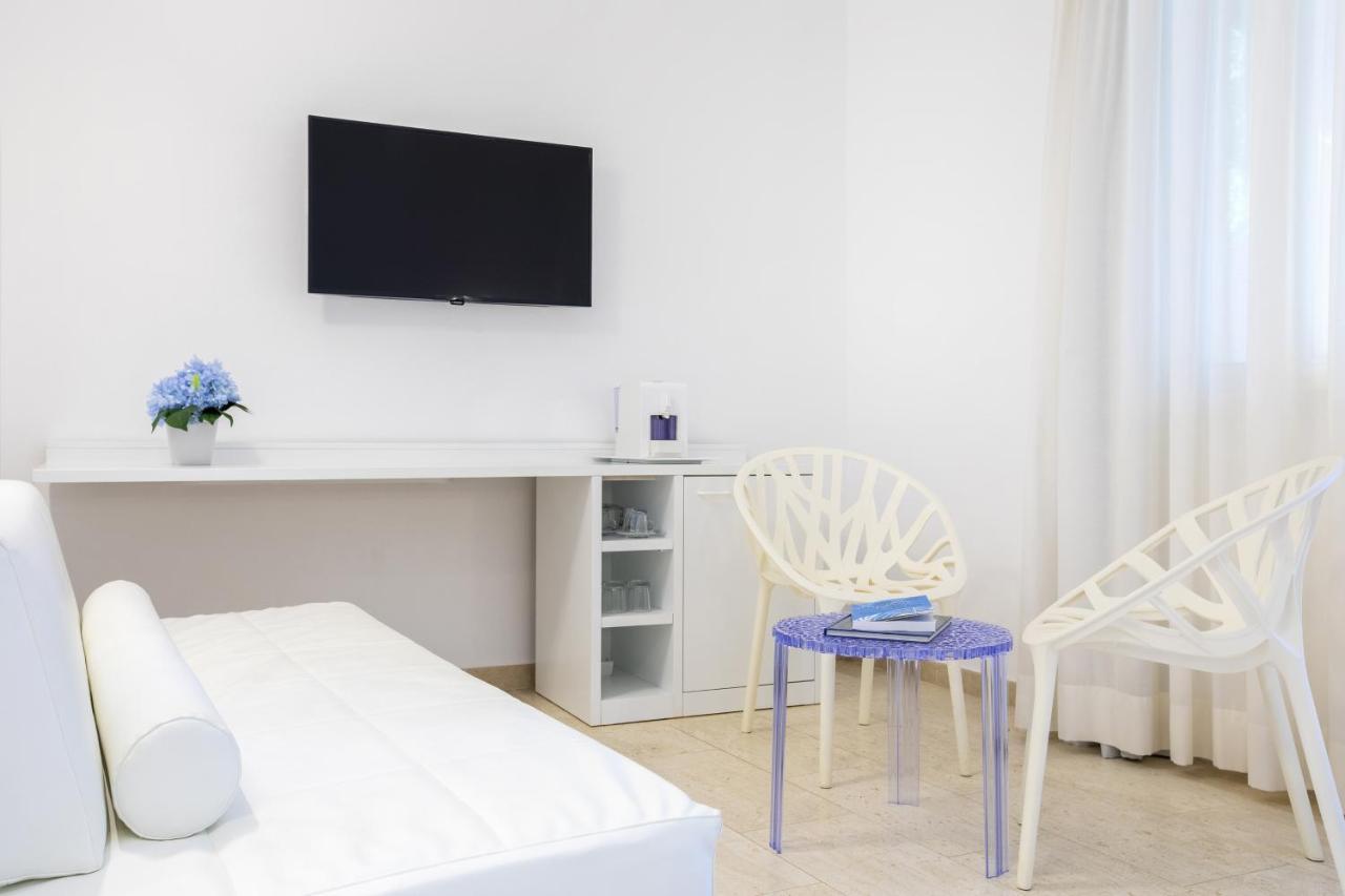 Tirreno Resort Cala Liberotto Exteriör bild